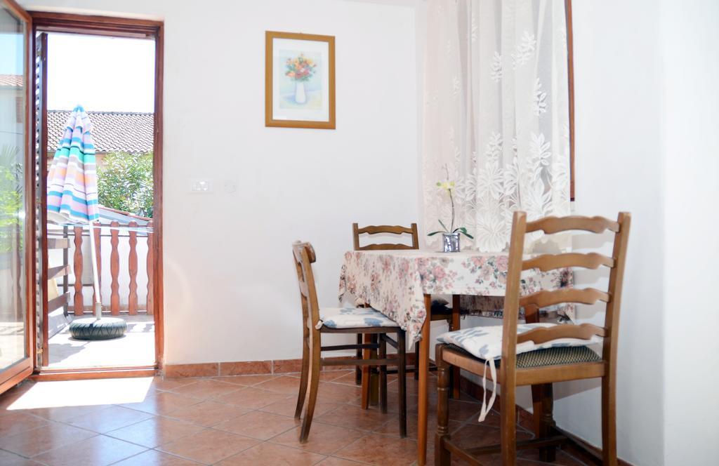 Apartments Ana Rovinj Exterior photo