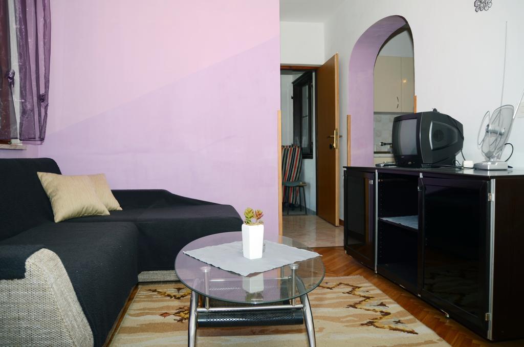 Apartments Ana Rovinj Exterior photo